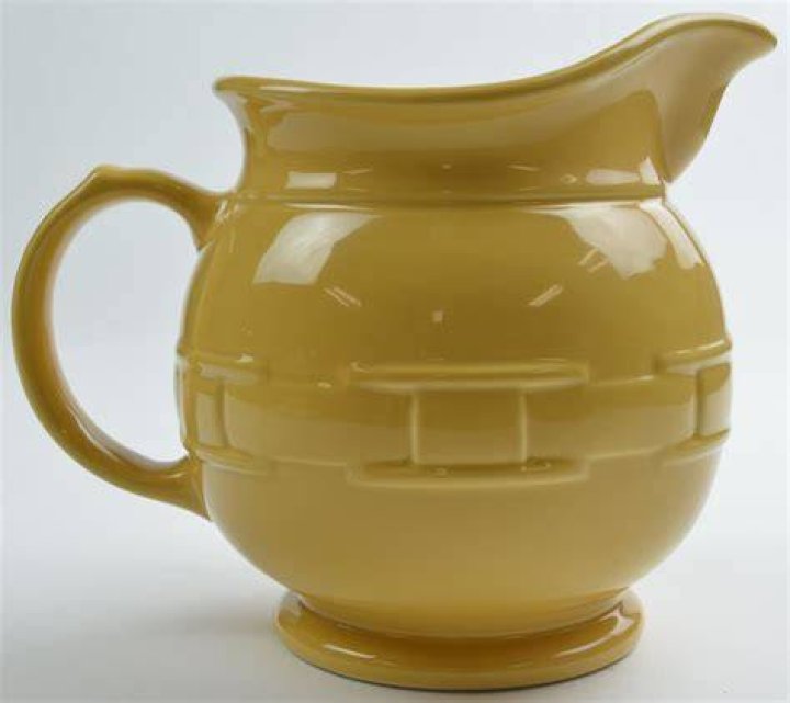 What is Longaberger pottery?