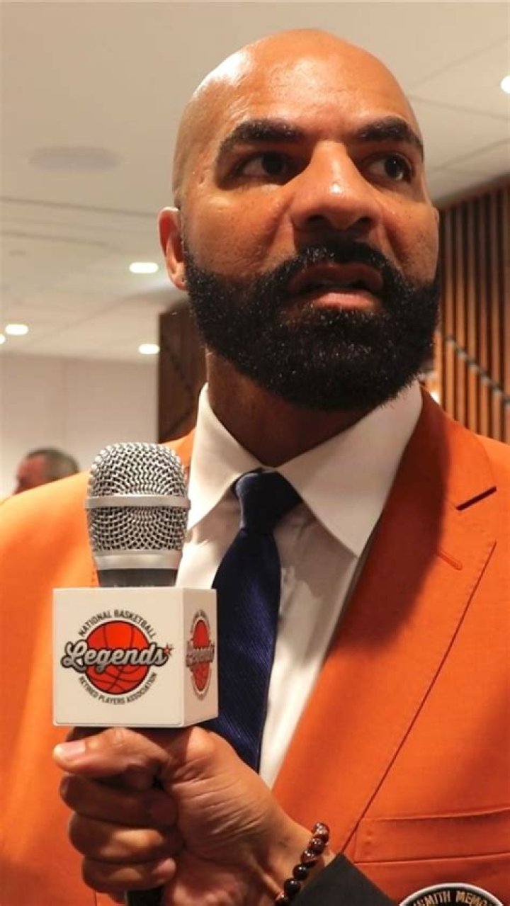 Where Does Carlos Boozer Live?
