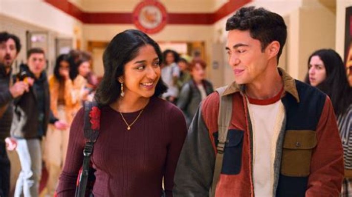 Who does Devi end up with in Never Have I Ever season 3?