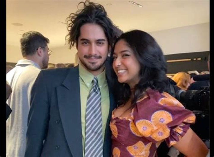 Who Is Avan Jogia Pareja Or Novia? Dating History And Relationship Timeline 2023