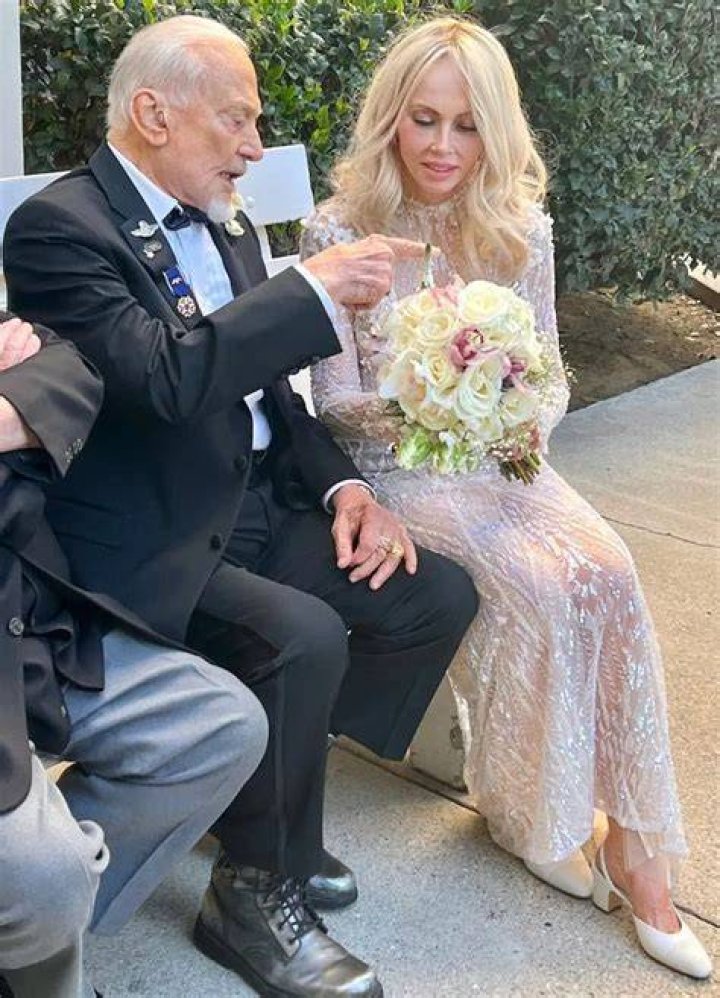 
Who Is Buzz Aldrin’s Girlfriend? The Recent Marriage That Shocked Everyone 