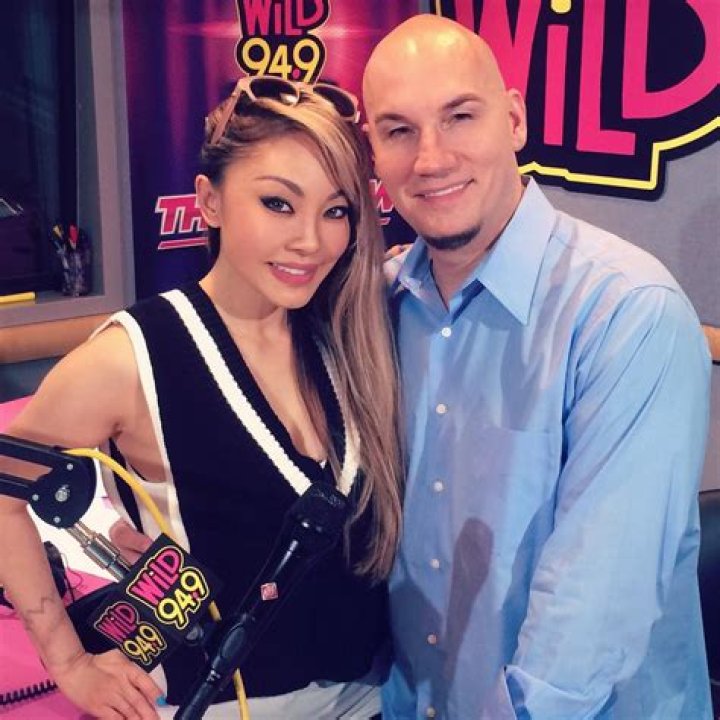 Who is JV 94.9 wife?