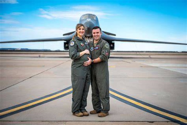 
Who is Major Lauren Olme? Air Force pilot among first to fly supersonic plane while pregnant 