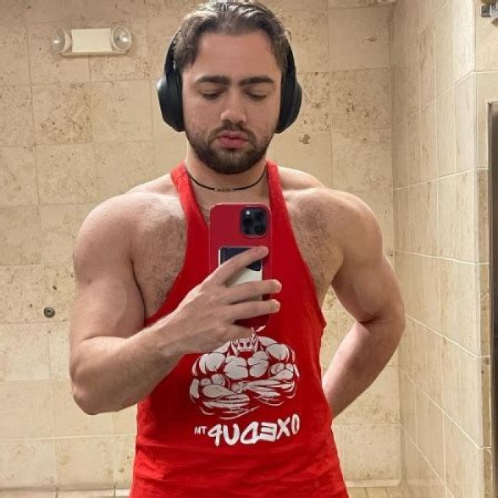Who Is Mizkif Sister? Meet Emily Rinaudo