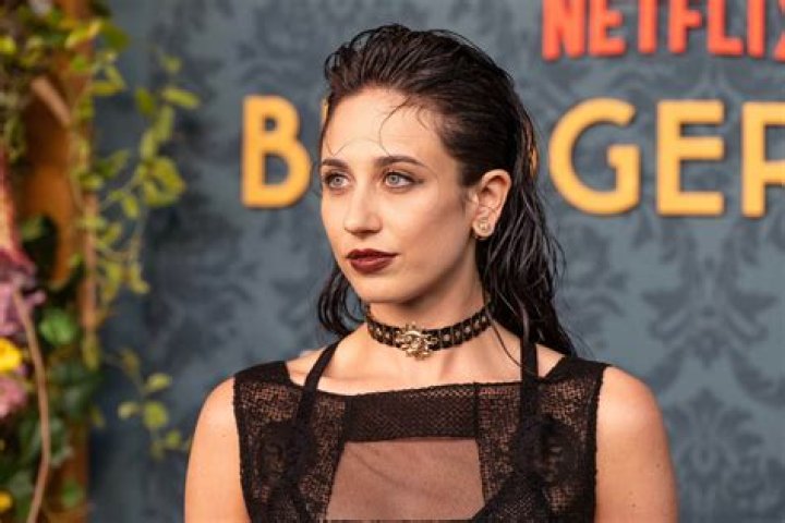 Who plays Philippa Eilhart in The Witcher? (Cassie Clare height, age, etc.)