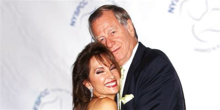 Wolf Blitzer's wife, Lynn Greenfield shares one daughter, IIana Blitzer with her husband.