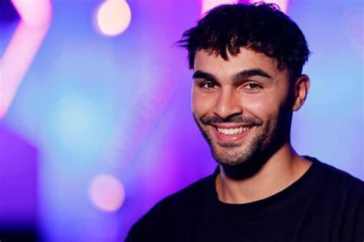 Younes Zarou Bio (Wiki) 
