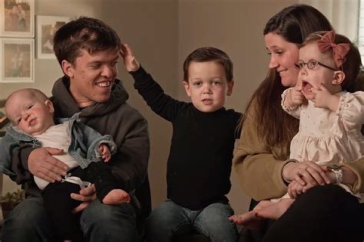 Zach and Tori Roloff Emotional Over Son's Trip to Hospital