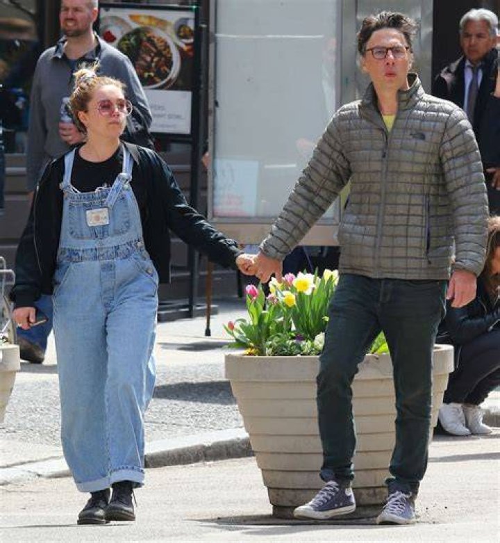 Zach Braff is thinking about proposing to Florence Pugh but isn’t sure she’ll say yes