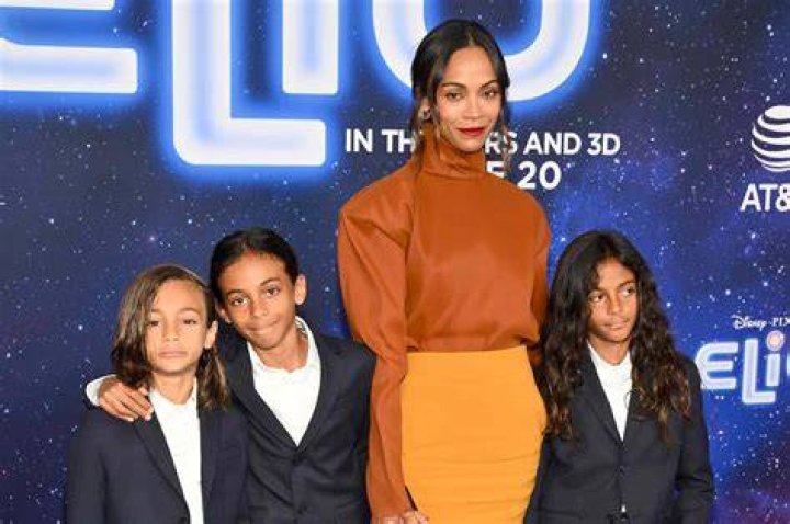 Zoe Saldana - Age, Family, Bio